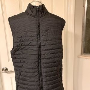London Fog cold weather vest. Charcoal grey. Men’s size medium.